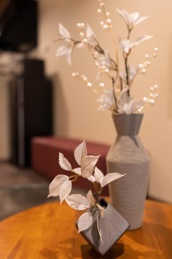 Bijou Suites Classic Osaka Esterno foto
